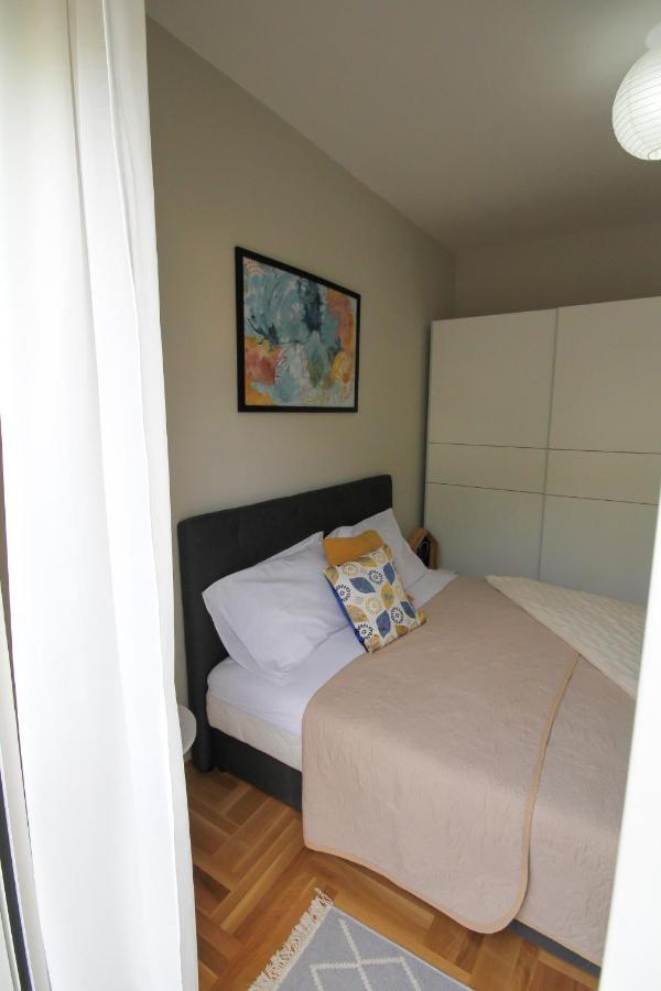 Laki Apartment Tivat Exterior foto