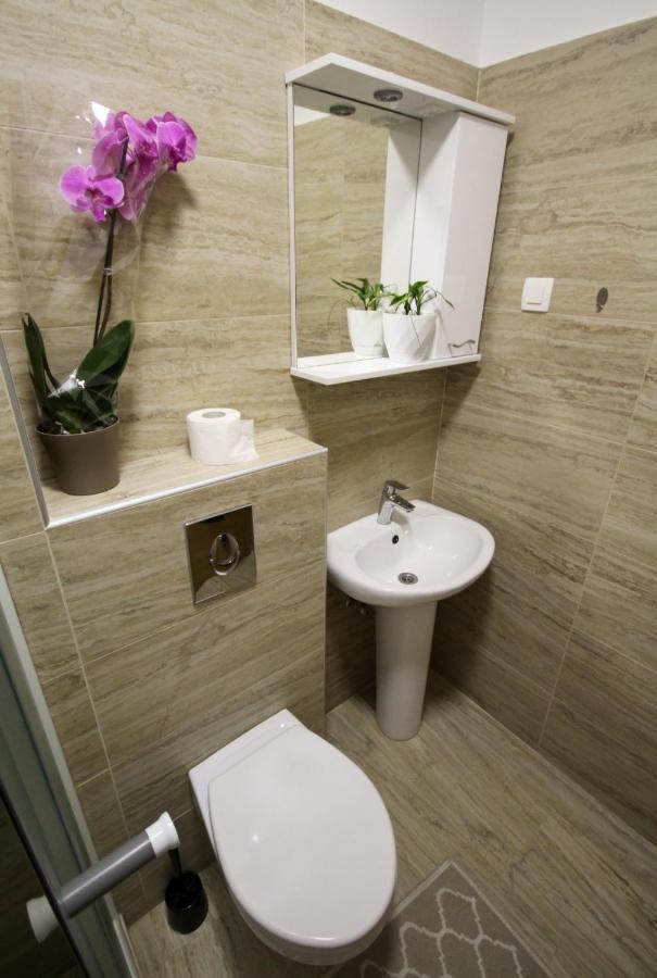 Laki Apartment Tivat Exterior foto