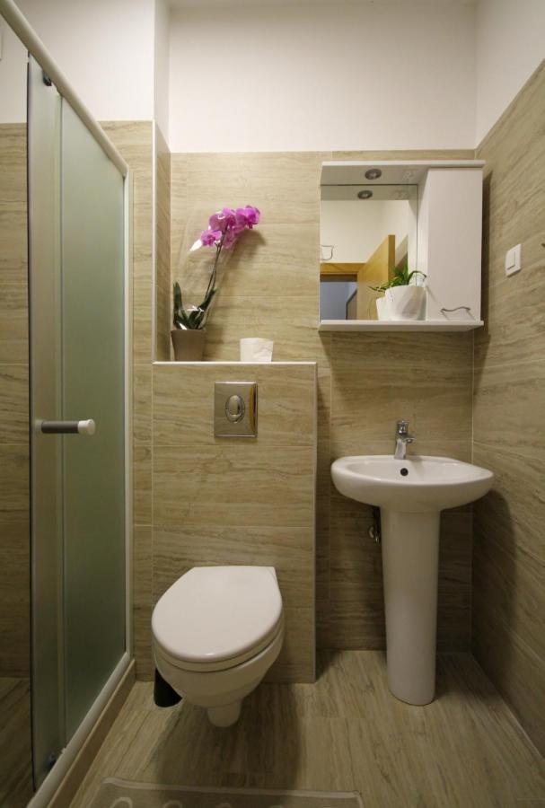 Laki Apartment Tivat Exterior foto